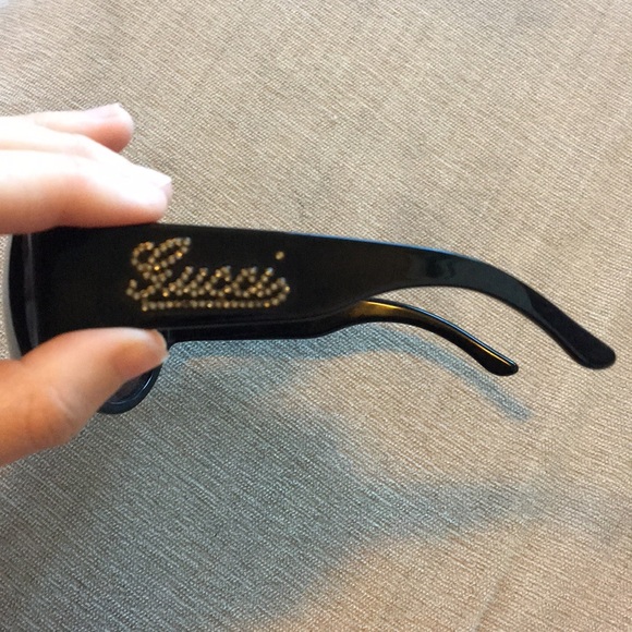 AUTHENTIC GUCCI diamond encrusted sunglasses - Picture 3 of 7
